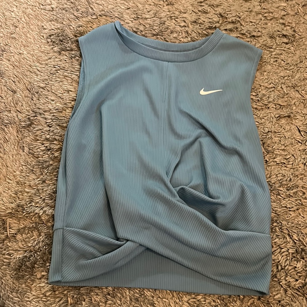 blue nike tank top size small